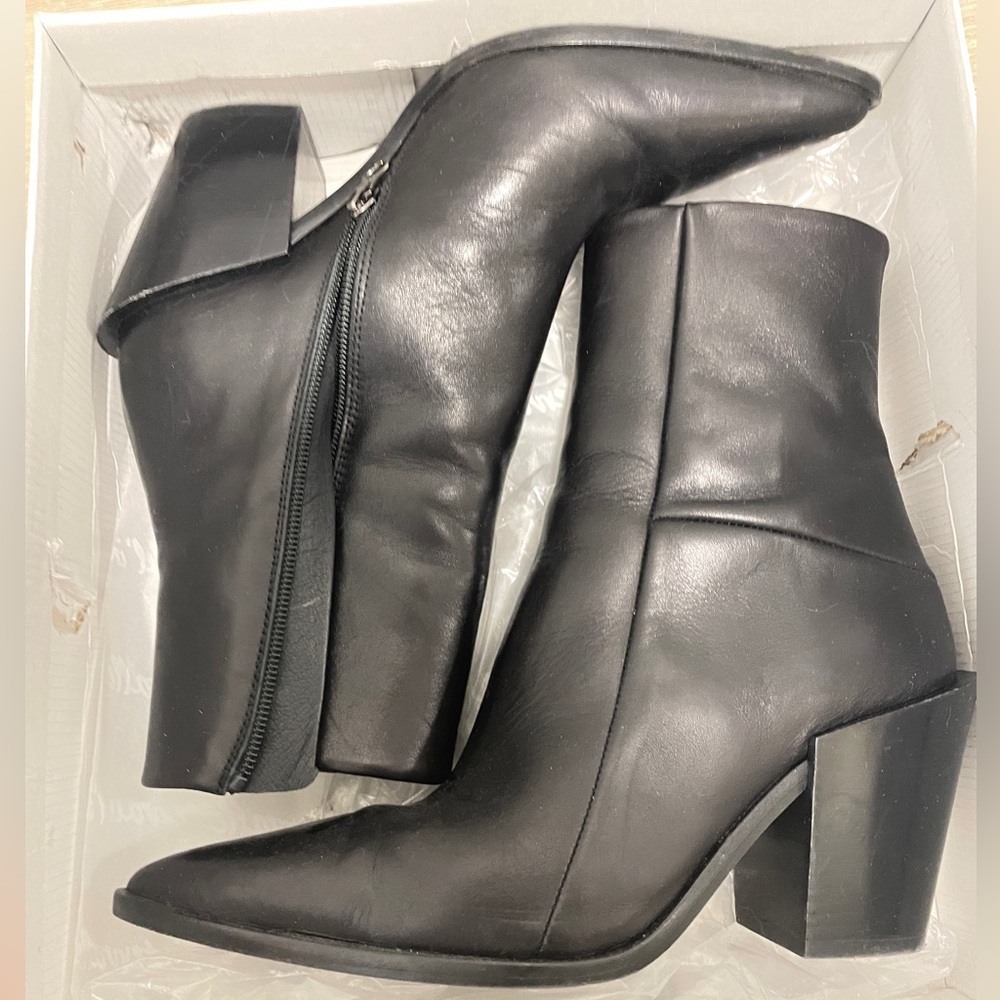 L’intervalle Mallorca black boots